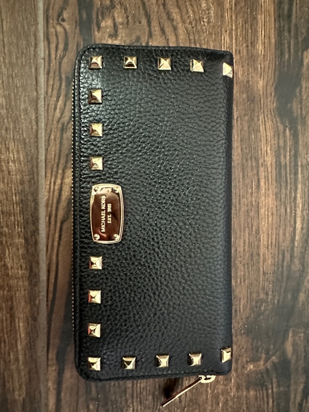 🔥 ON SALE 🔥 💖 Michael Kors Pocket Zippier Wallet Mercer